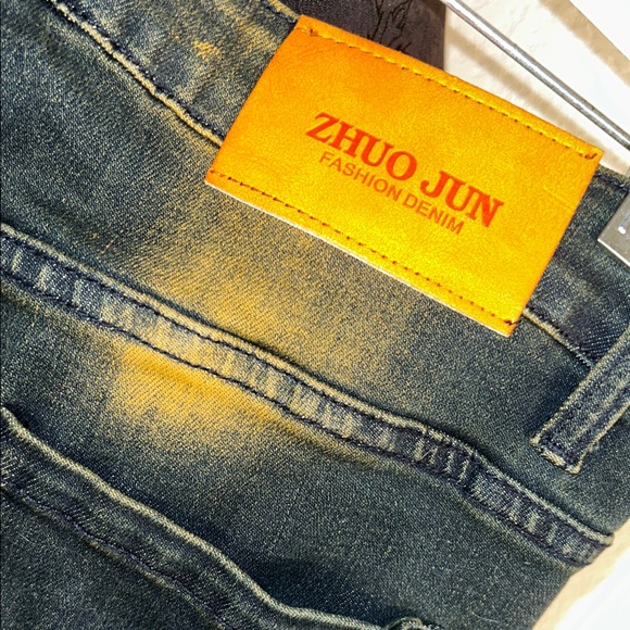 Edgy Yellow Splatter Skinny Jeans - Picture 2 of 5